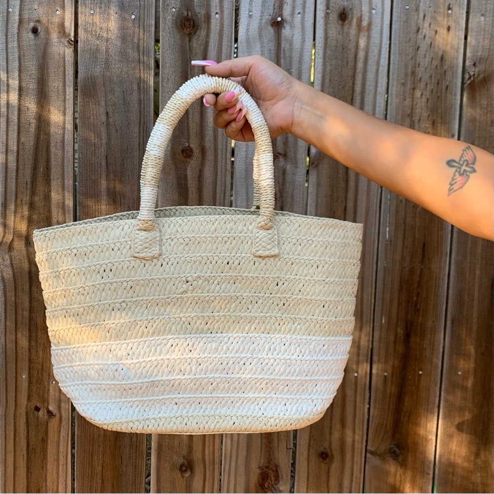 Altru Straw Tote Bag